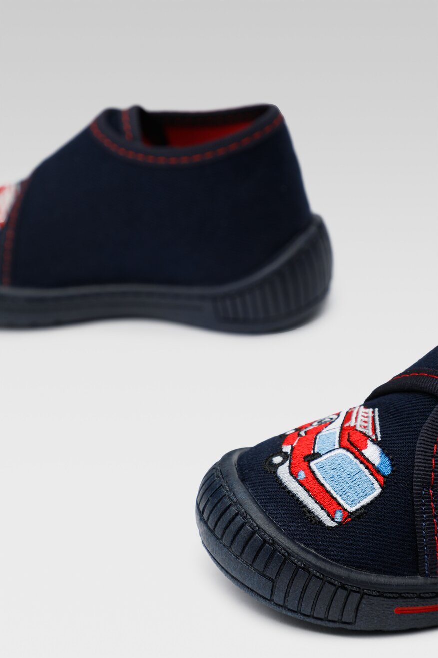 Kapcie MB 2SK4/16-28POIR Granatowy