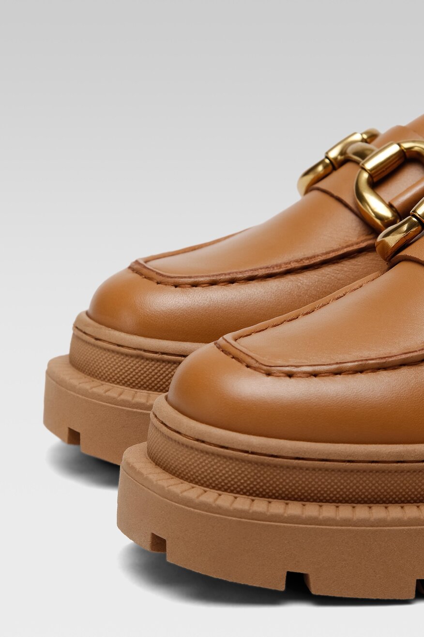 Półbuty Gino Rossi 222FW107 Camel