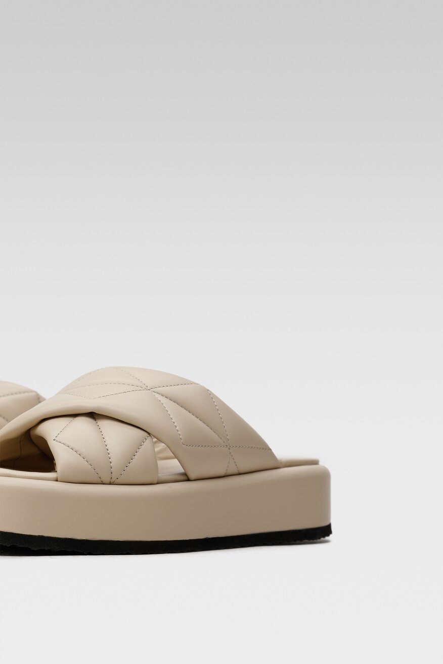 Klapki Badura 22SS02 Beżowy