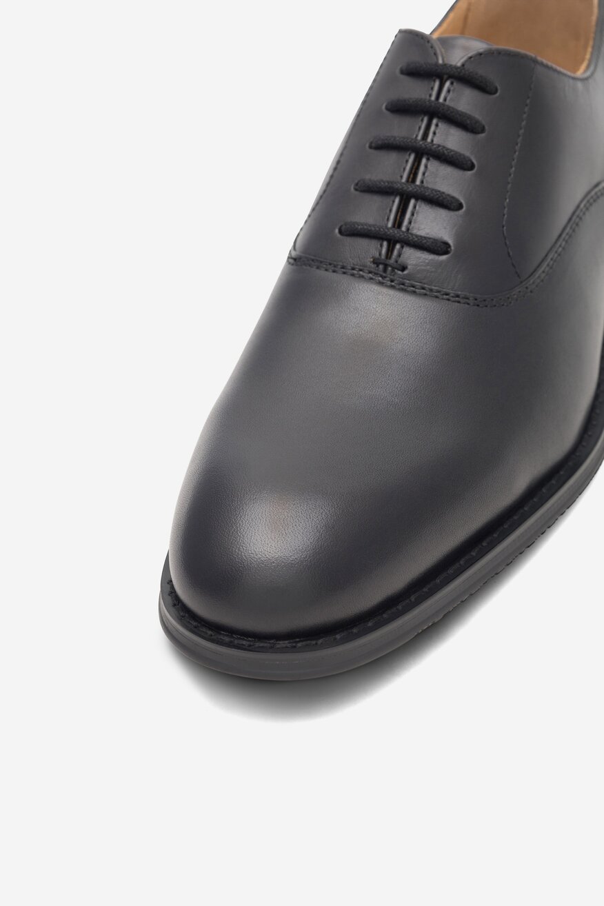 Półbuty Gino Rossi FLAVIO-02 123AM Czarny