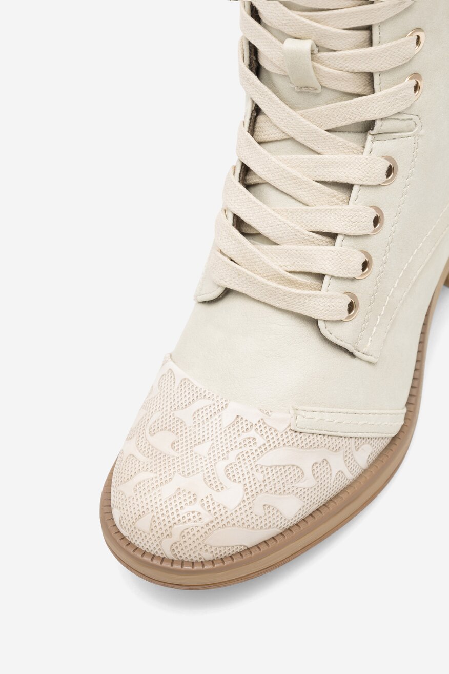 Trzewiki Mustang 1293-510 Biały