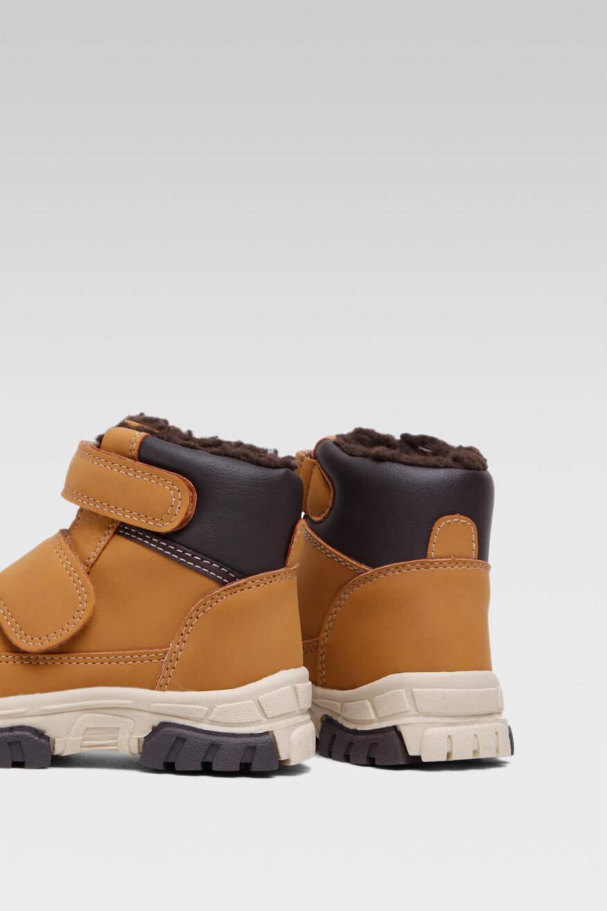 Trzewiki Action Boy CP07-2772-1(III)CH Camel