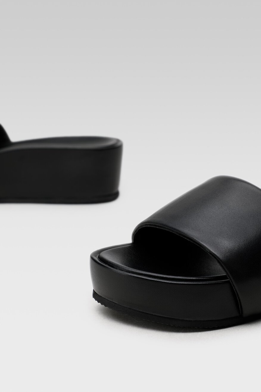 Klapki Gino Rossi V886-08-1 Czarny