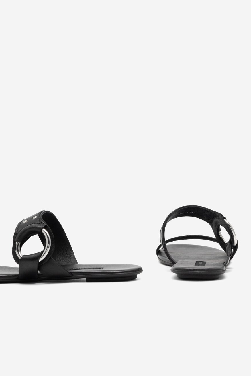 Klapki Gino Rossi YSABEL-4154 Czarny