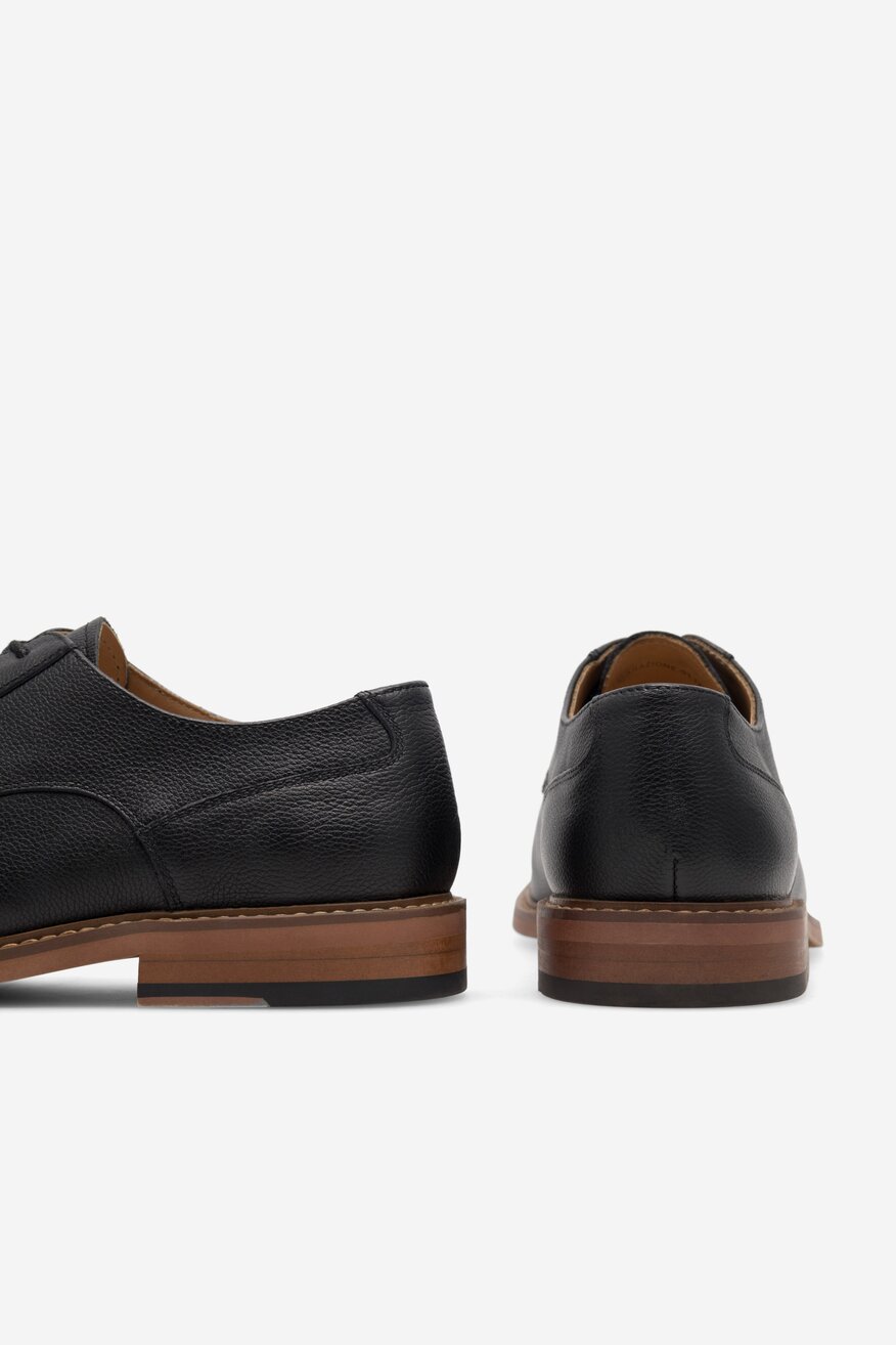 Półbuty Gino Rossi LAVARAZIONE-01 123AM Czarny