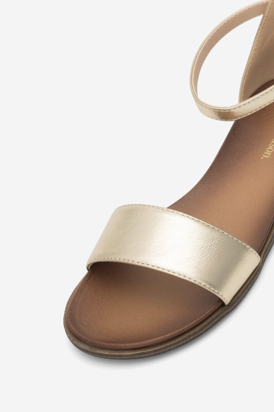 Sandały Clara Barson MAGNA WS5811-01 Złoty