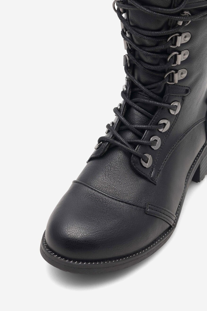 Trzewiki Mustang 1402-501 Czarny