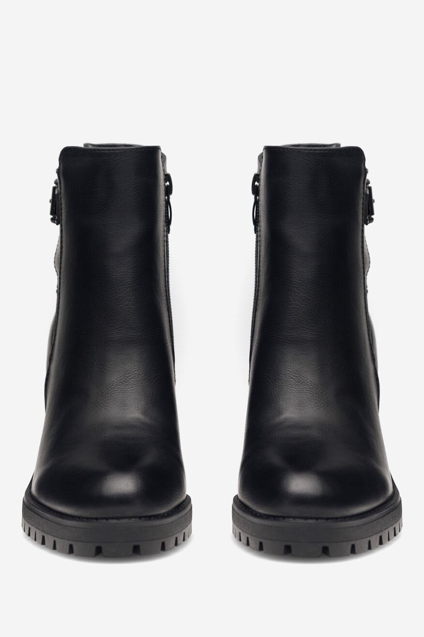 Botki Clara Barson MAGNA HL221125 Czarny