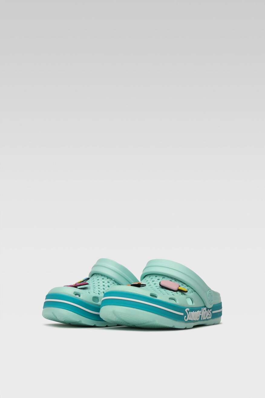 Klapki basenowe Coqui 6423-409-4419. Zielony