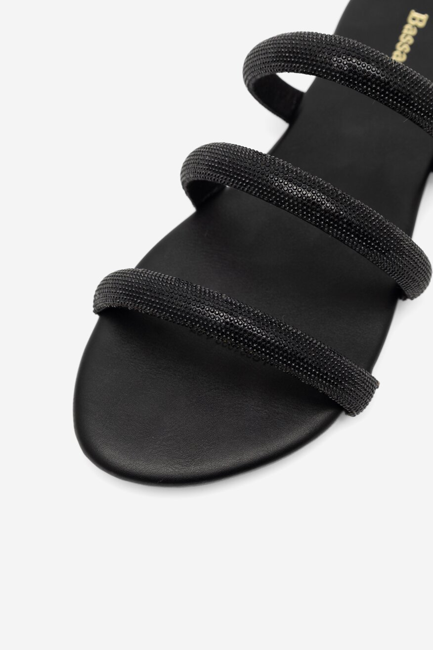 Klapki Bassano LC031022-1 Czarny