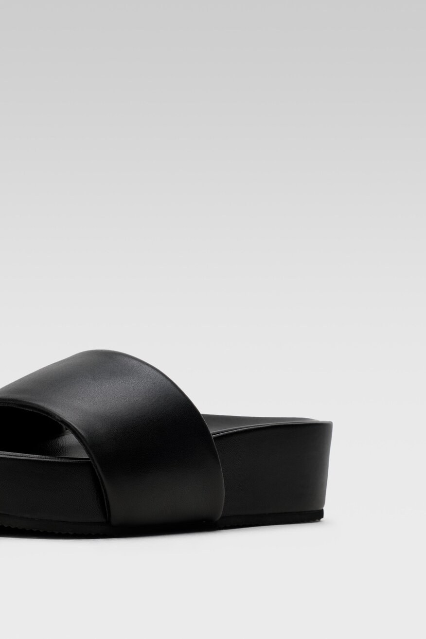 Klapki Gino Rossi V886-08-1 Czarny