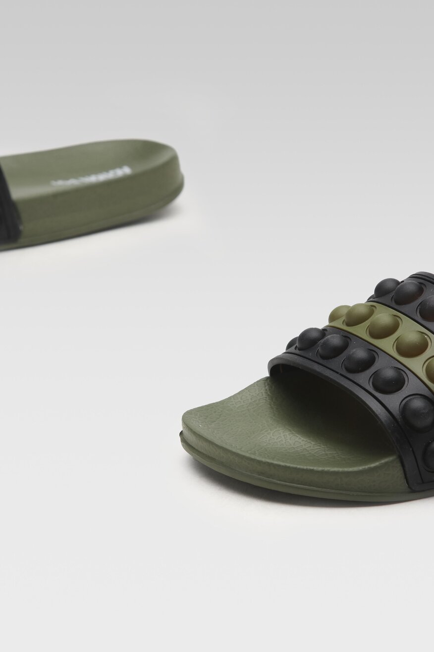 Klapki basenowe Action Boy CA21255F-1 Khaki