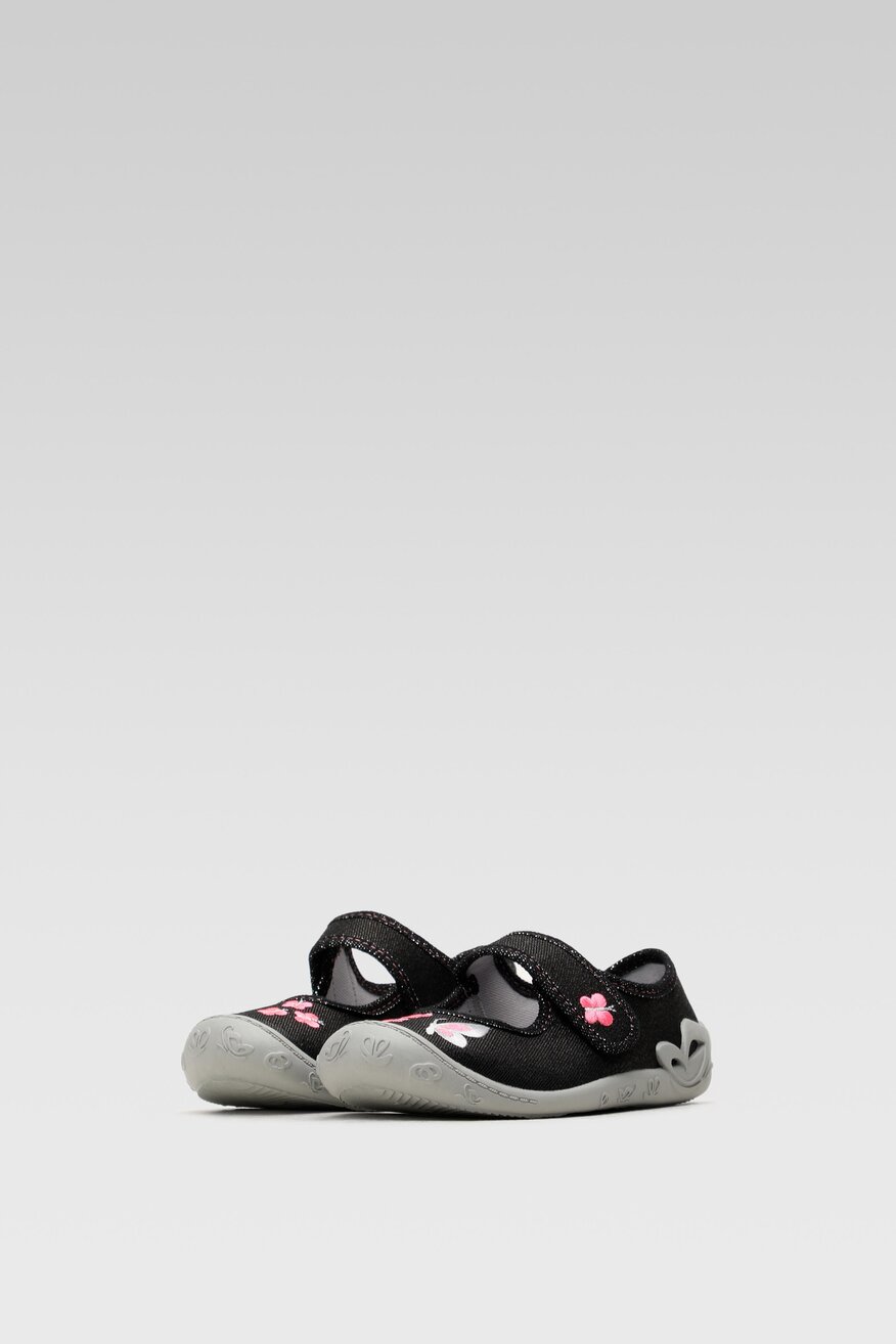 Kapcie MB 4A3/22-28POIR Czarny