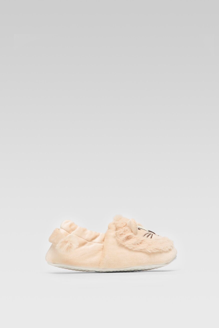 Kapcie Action Boy B12035 Beżowy