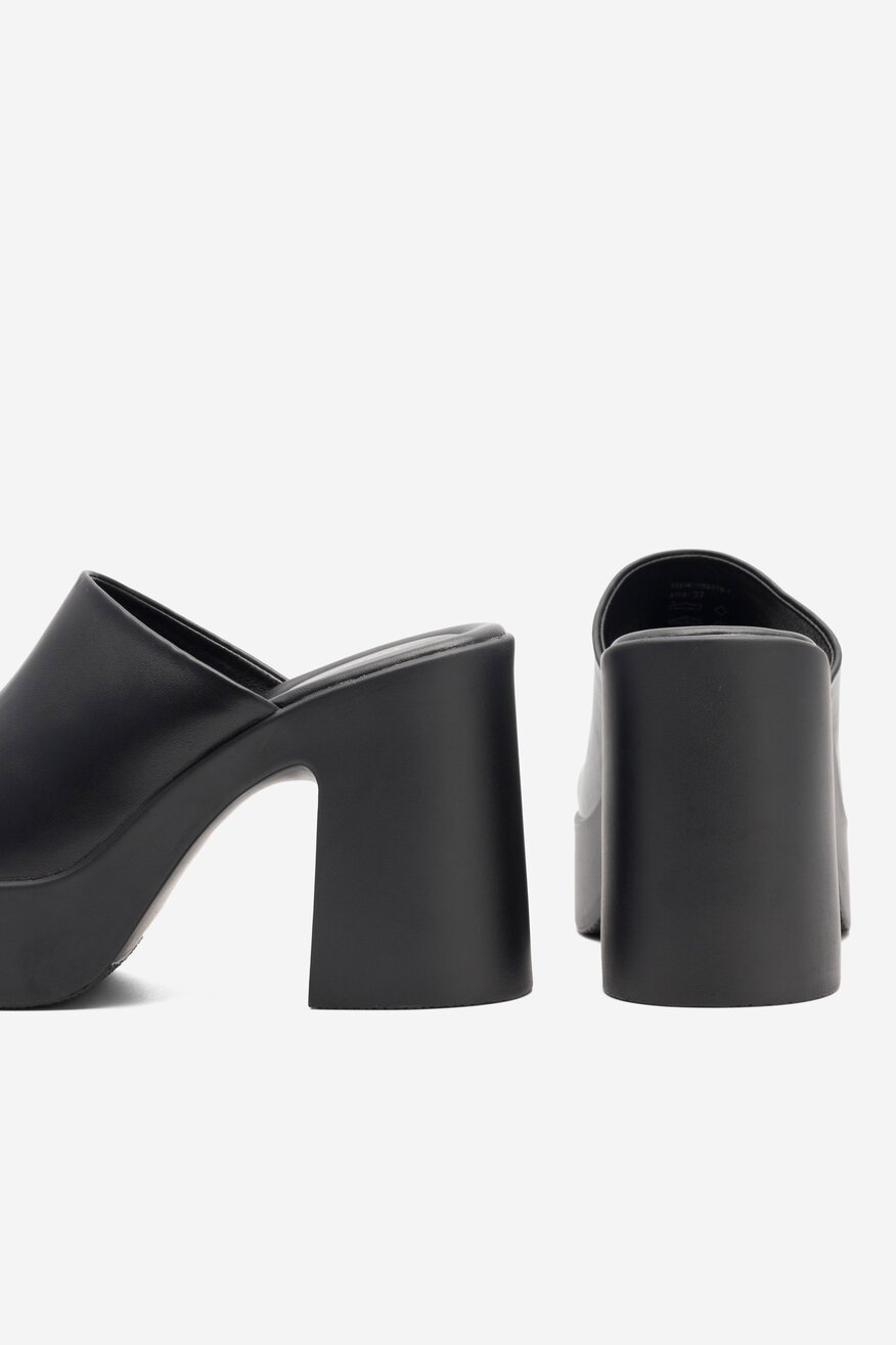 Klapki DeeZee MEGYN H85819-1 Czarny