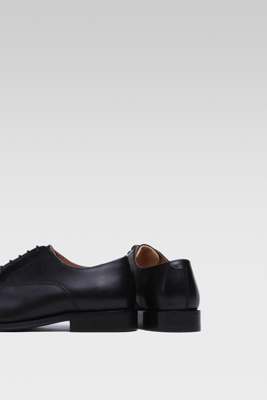 Półbuty Gino Rossi FLAVIO-01 122AM Czarny