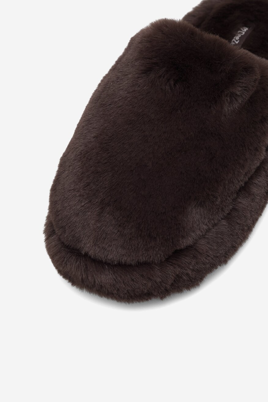 Kapcie DeeZee DE-10 Brązowy