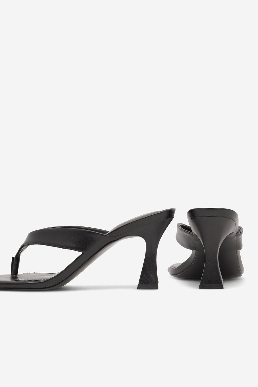 Klapki MARC FISHER F-HUNT BLK01 Czarny