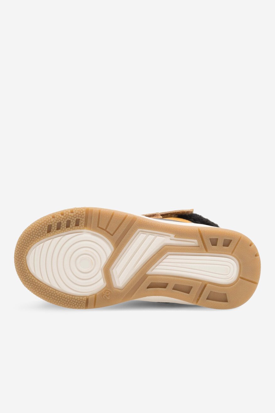 Trzewiki Action Boy CM221027-8 Camel