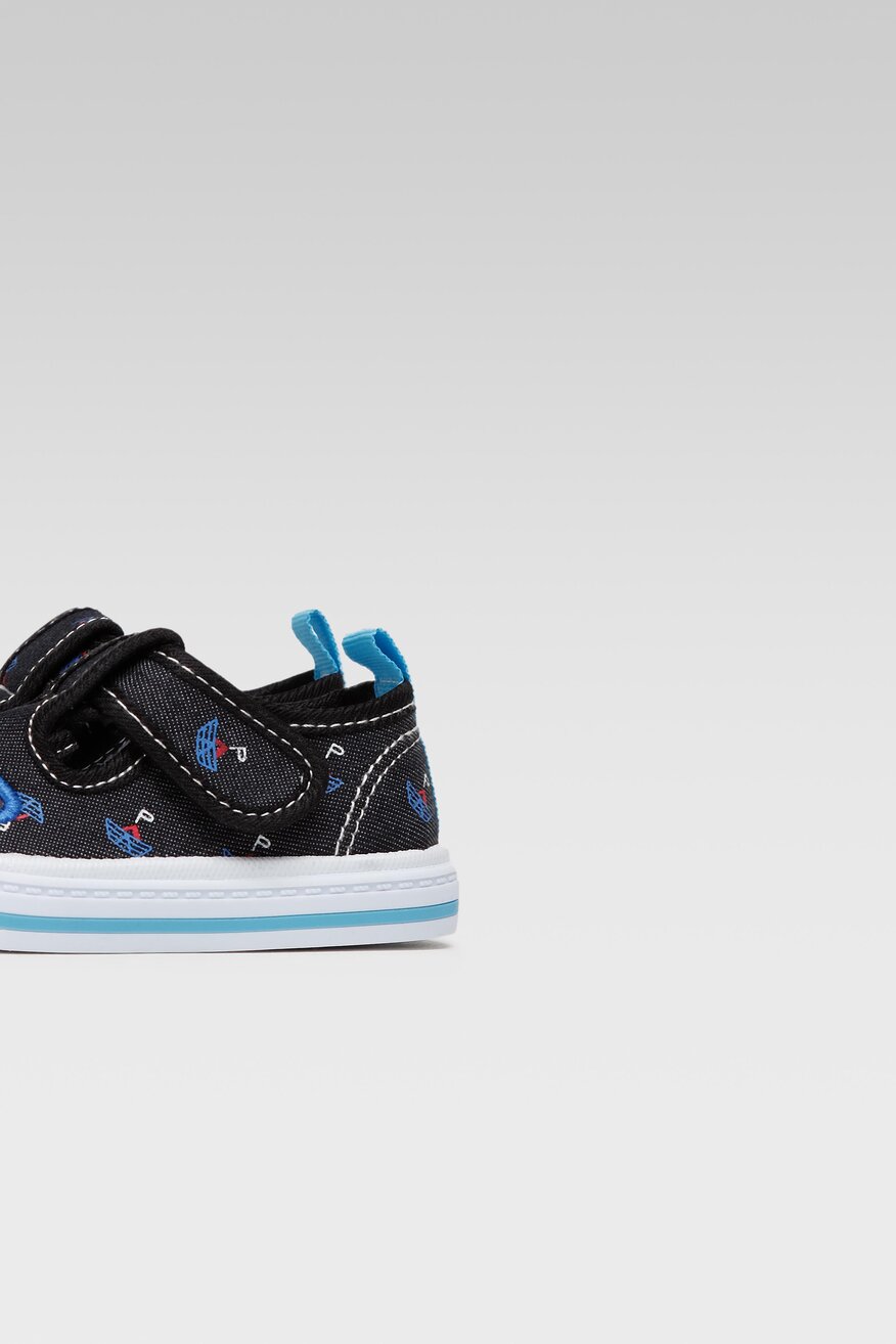 Kapcie Action Boy CF2093-7 Czarny