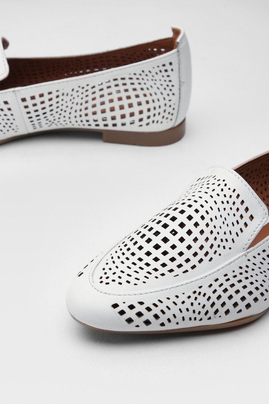 Półbuty Lasocki RST-KAJA-16 Biały