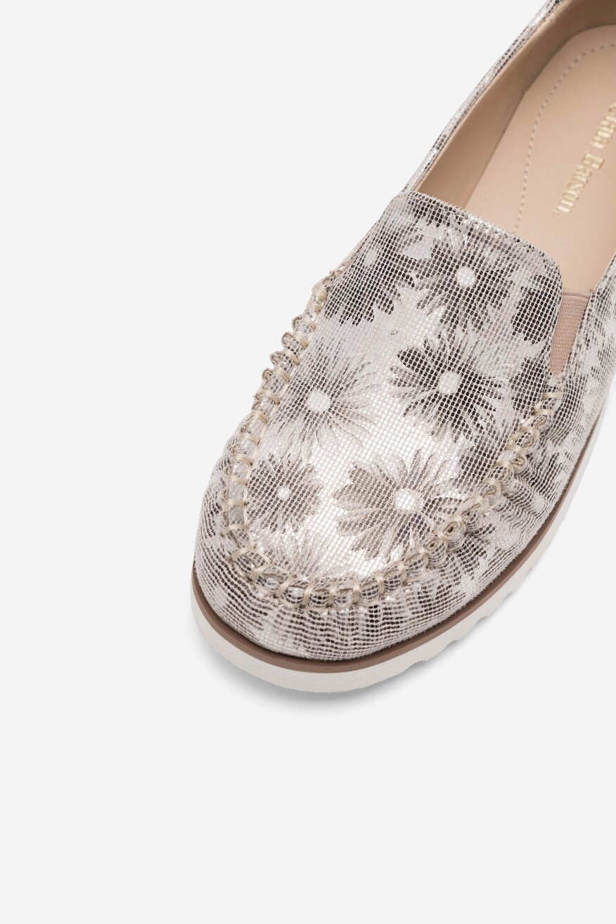 Półbuty Clara Barson MARISA WS22176-01 Beżowy