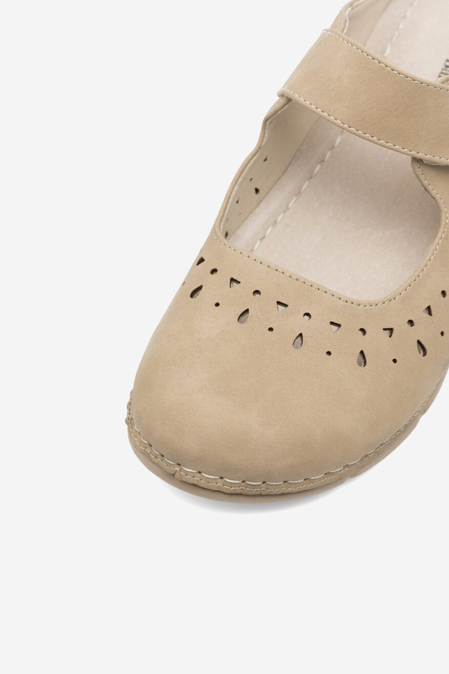Klapki Clara Barson SELINA H168-06 Beżowy