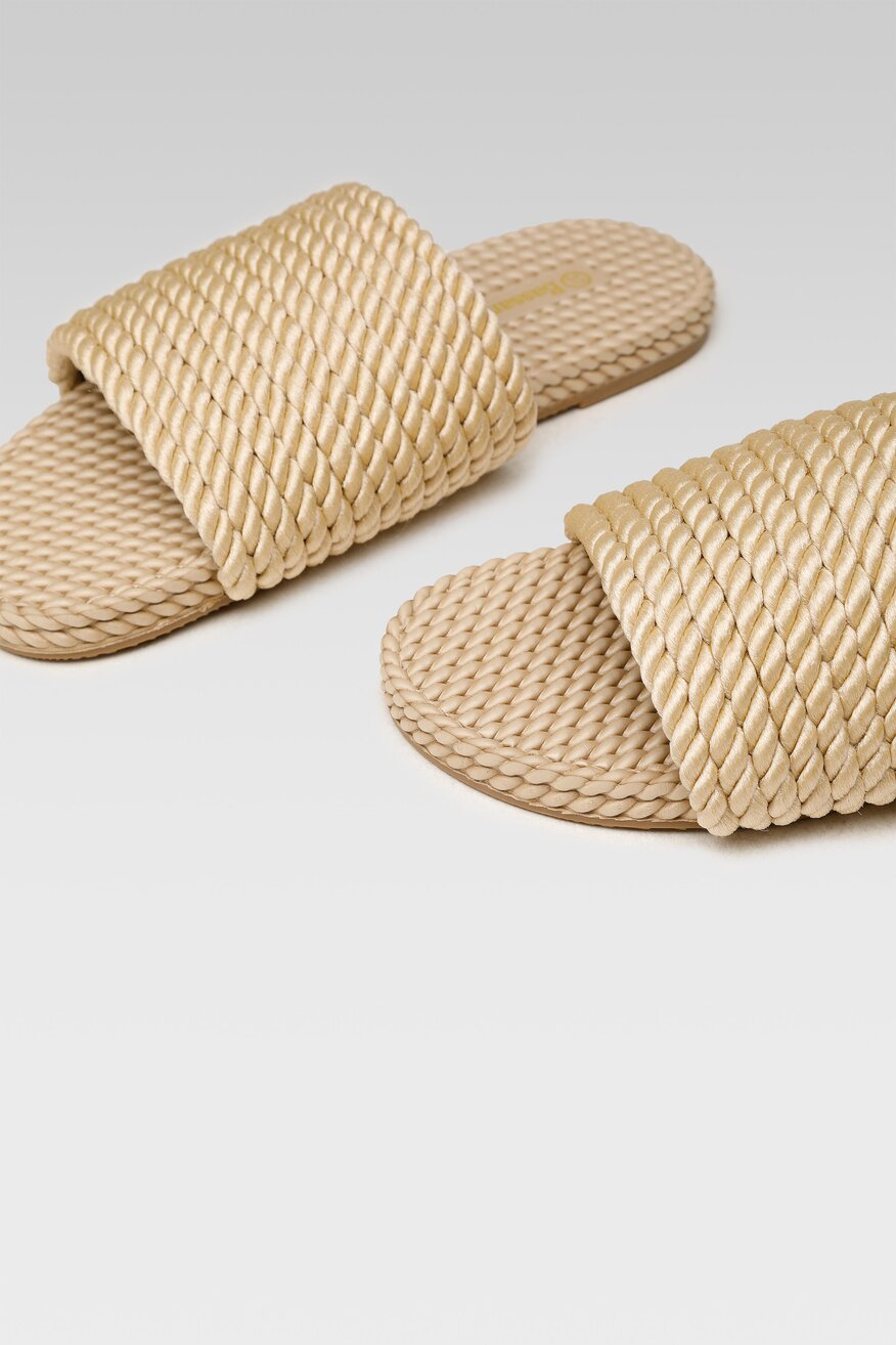 Klapki Bassano WFA1841-3 Beżowy