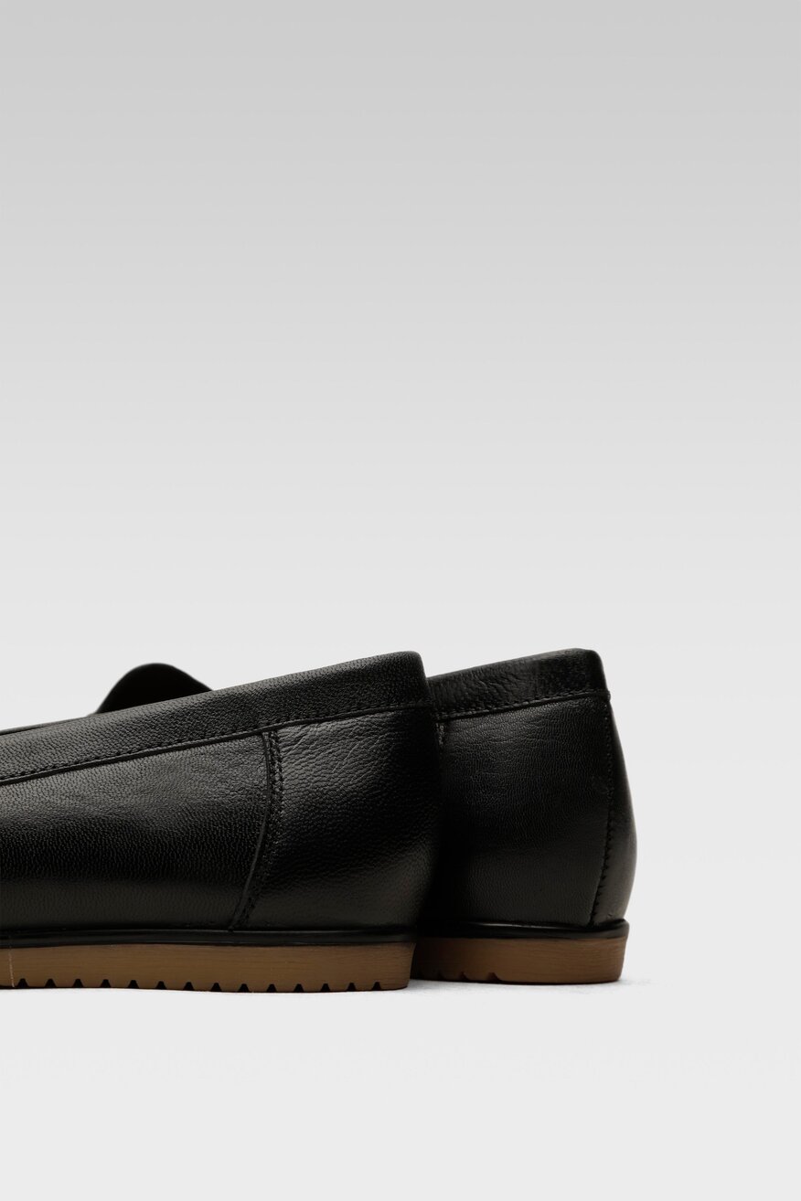 Półbuty Go Soft WI23-SARA-18 Czarny