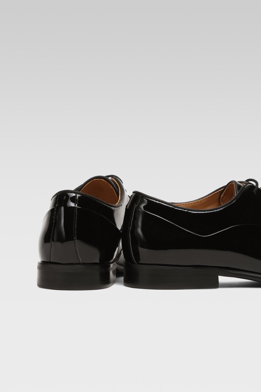 Półbuty Gino Rossi GIULIO-01 122AM Czarny