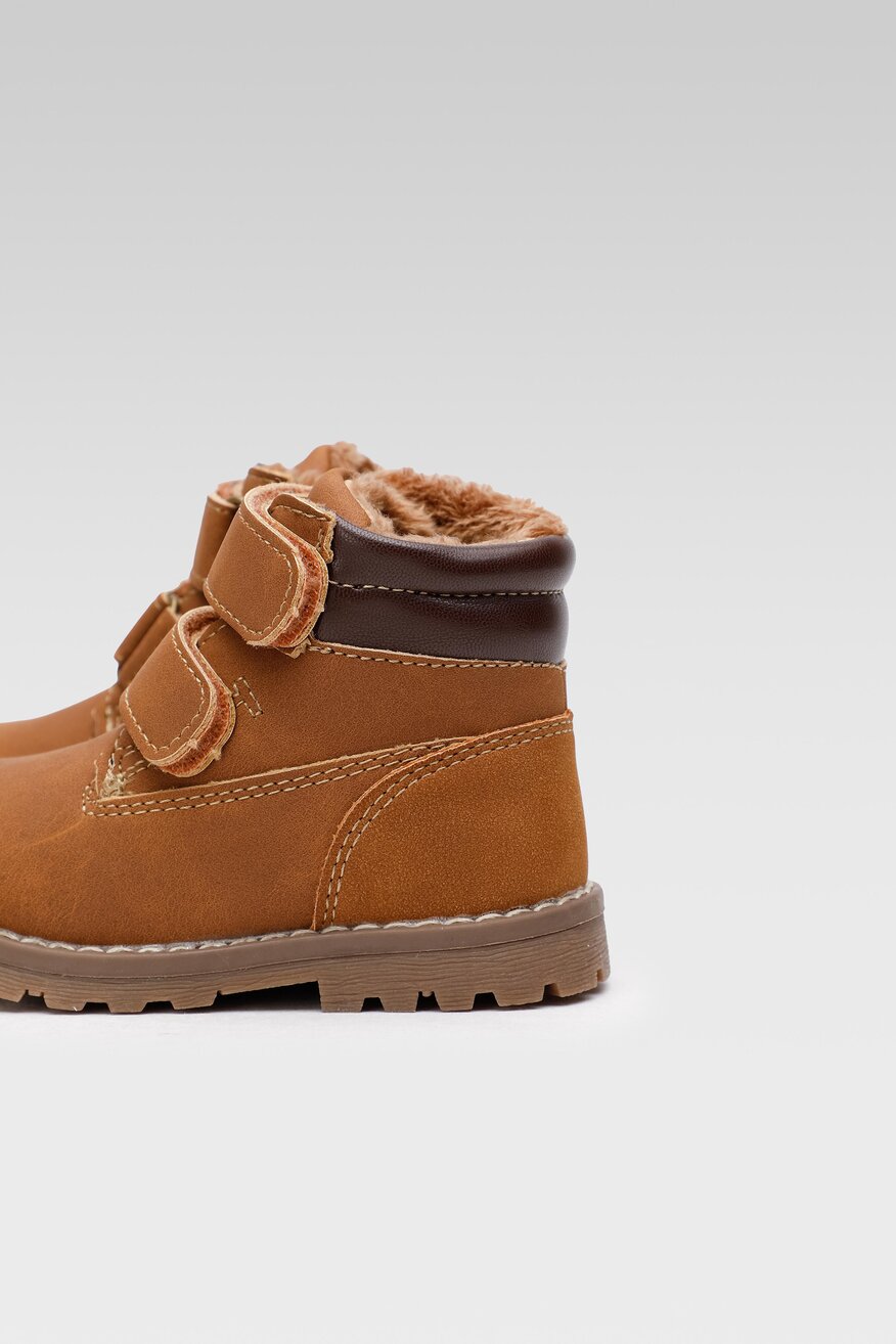 Trzewiki Action Boy CM220413-1 Camel