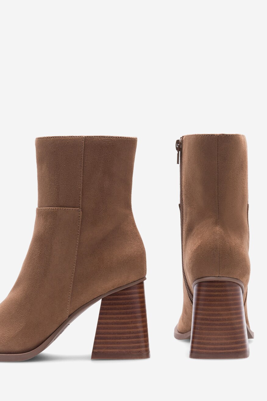 Botki NINE WEST KASIM ZR117-2 Brązowy