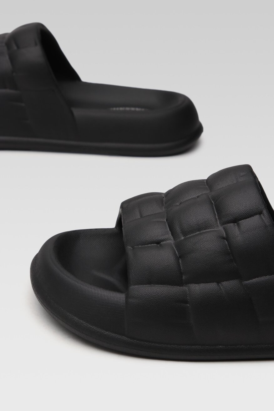 Klapki basenowe Bassano NA22-05-75 Czarny