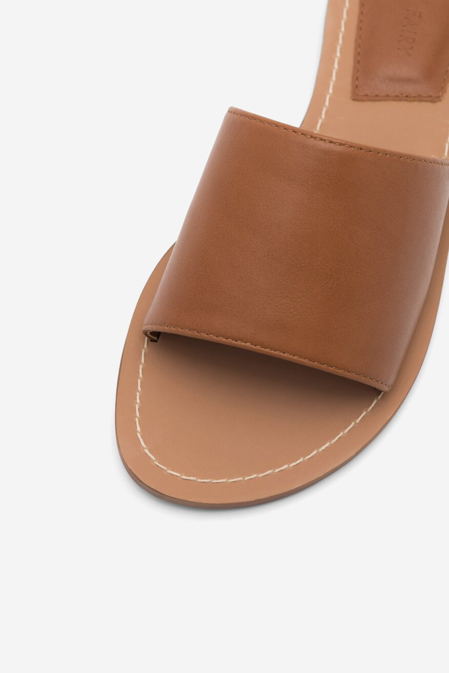 Klapki Jenny Fairy PENNY LS5186-24 Brązowy