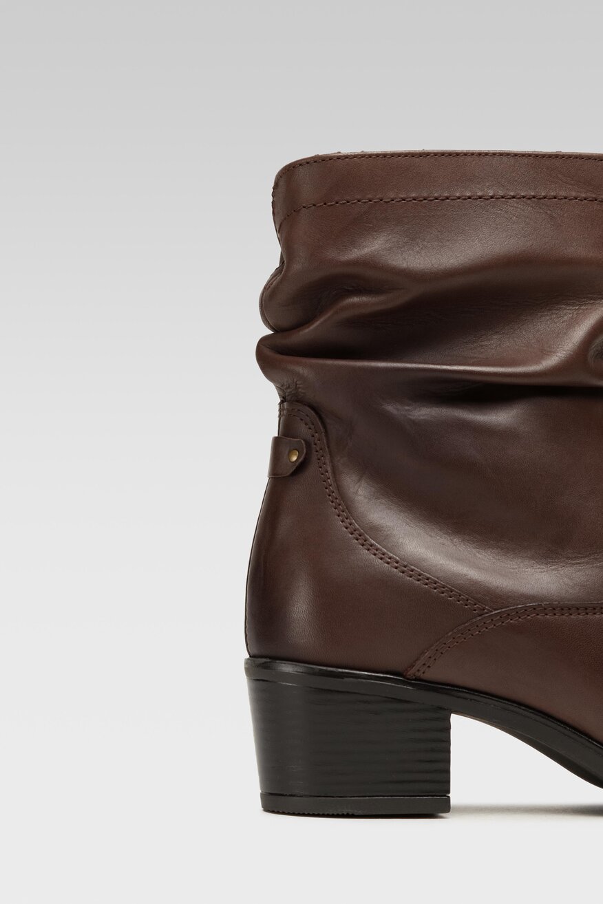 Botki Go Soft EST-GUSTA-12 Brązowy