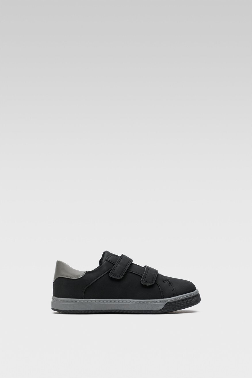 Półbuty Action Boy CM2110275-8 Czarny