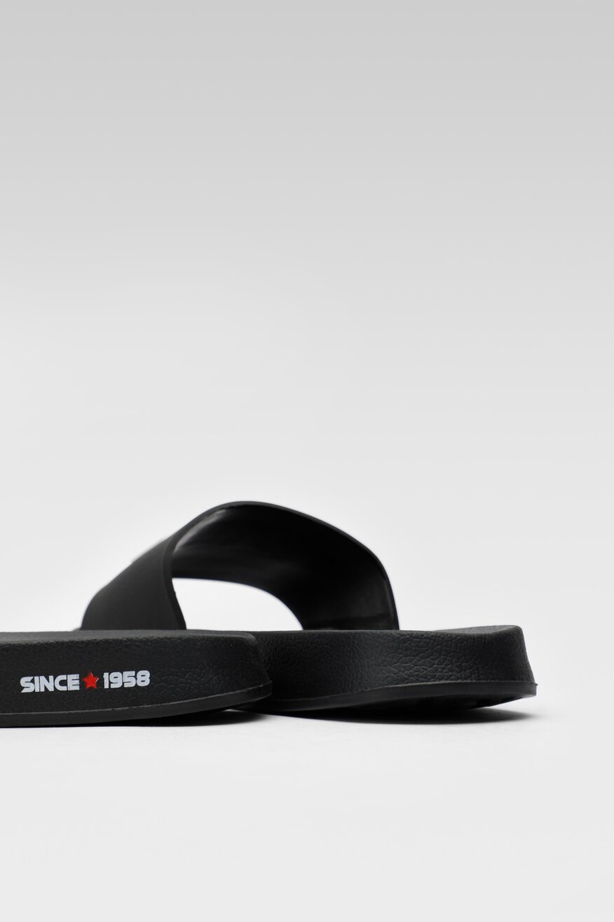 Klapki basenowe NASA 29919NA044-22-21. Czarny