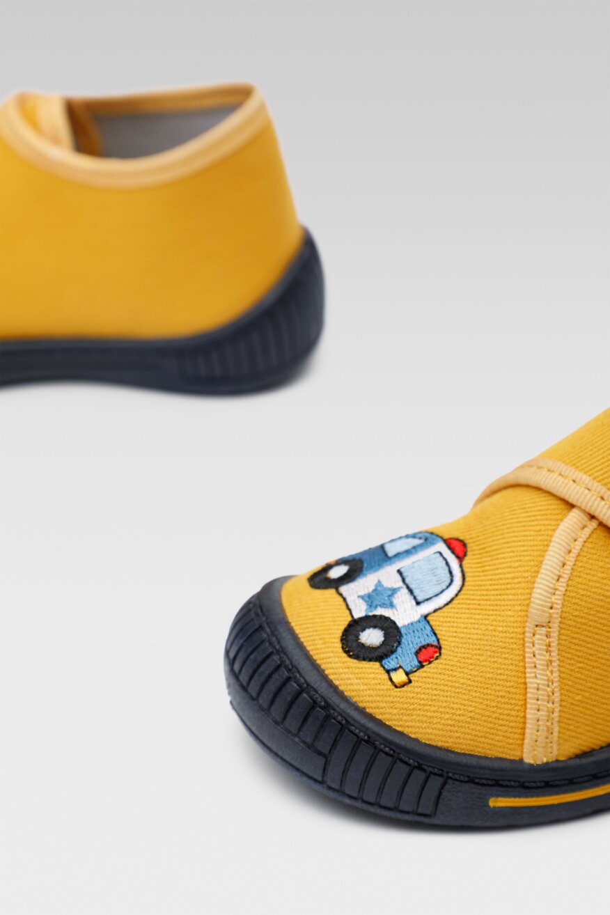 Kapcie MB 2SK4/16-28POIR Żółty