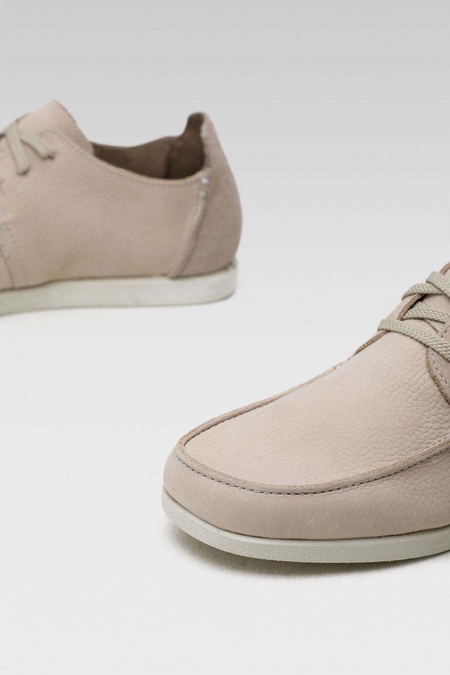 Półbuty Clarks 26165211 Szary jasny