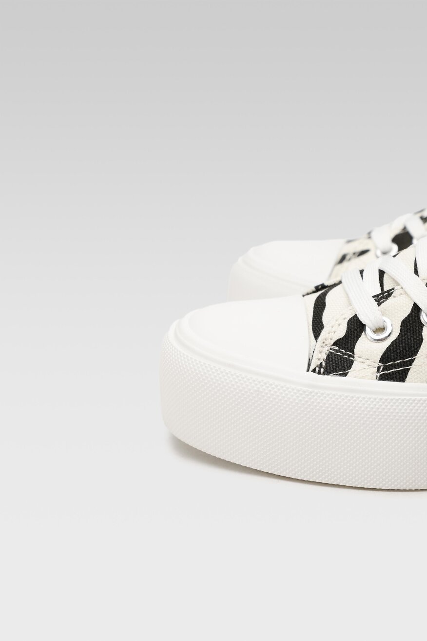 Trampki Jenny Fairy BREANNA BSK6044-01 Biały