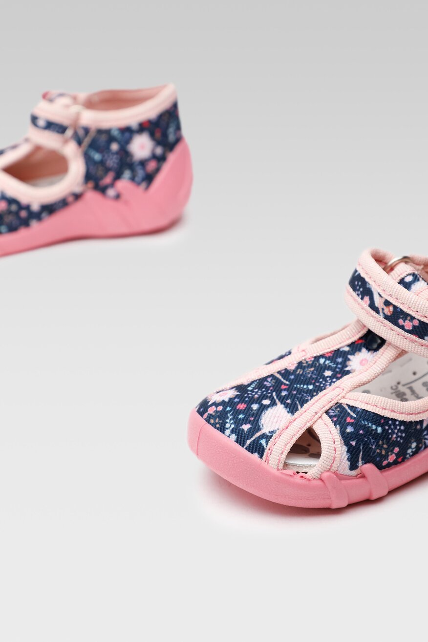 Kapcie RenBut 13-113 Różowy jasny