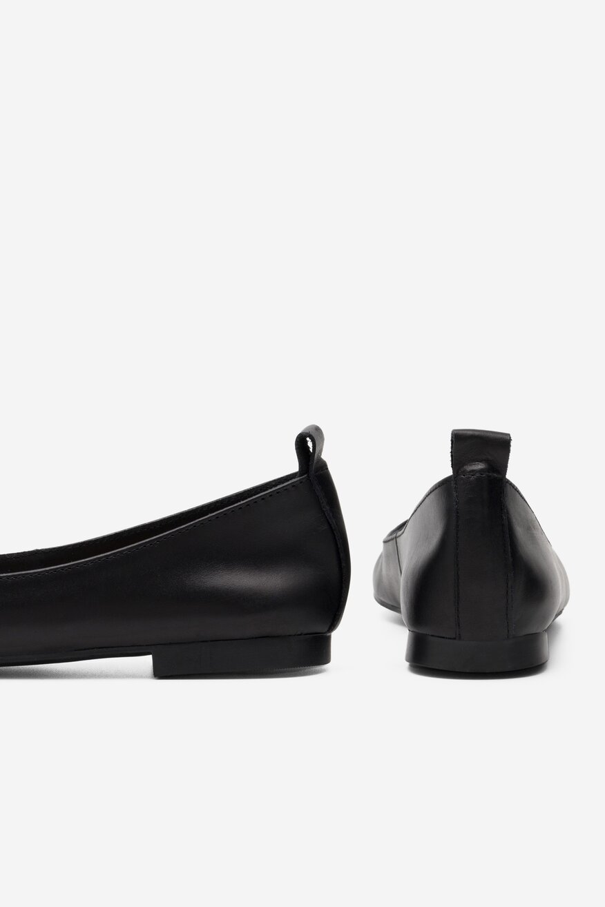 Baleriny Gino Rossi PERLA-E23-25414PE Czarny