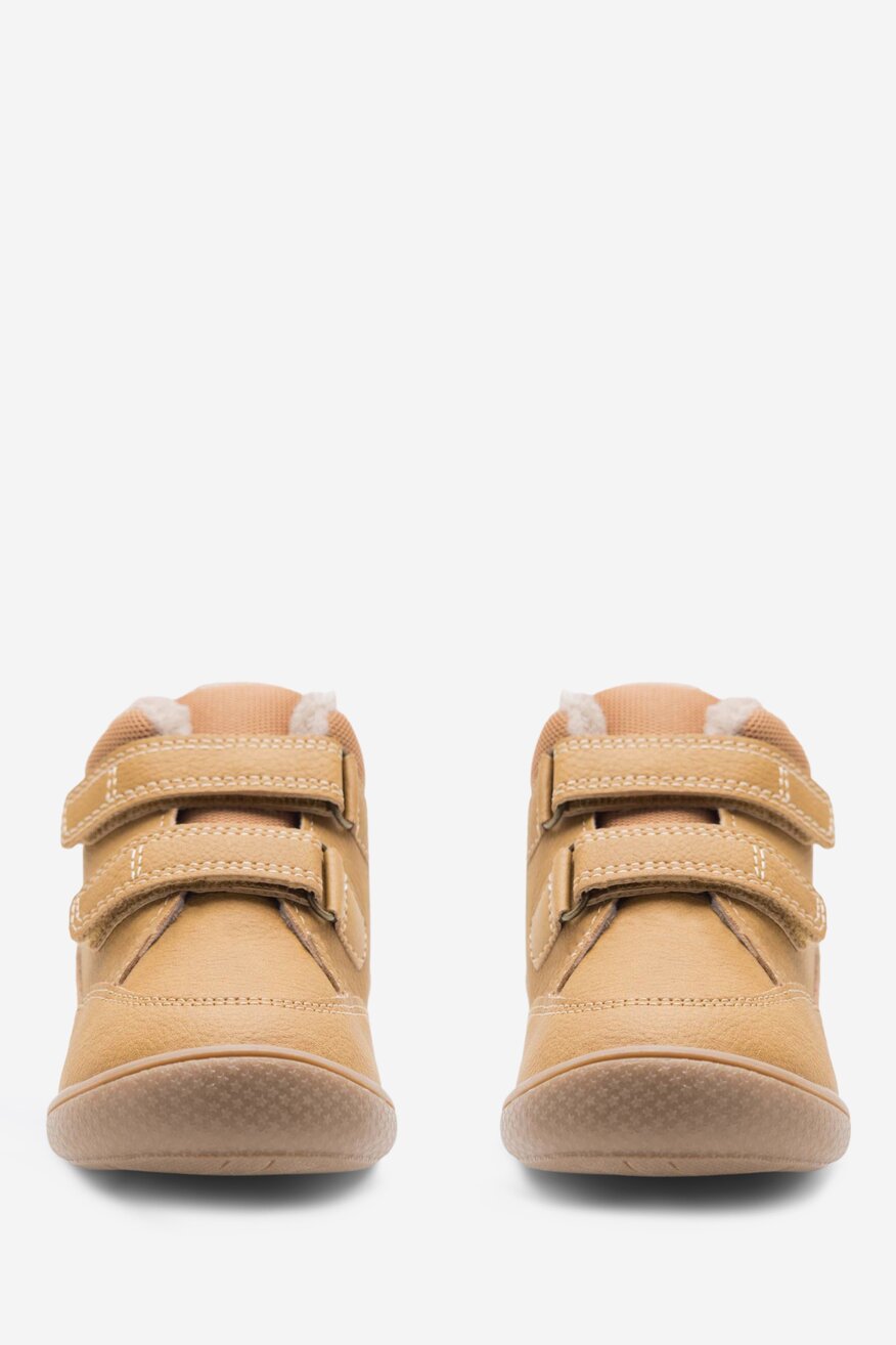 Trzewiki Action Boy CM221027-10 Camel