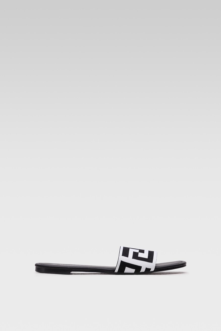 Klapki Bassano 23342HDC Czarny