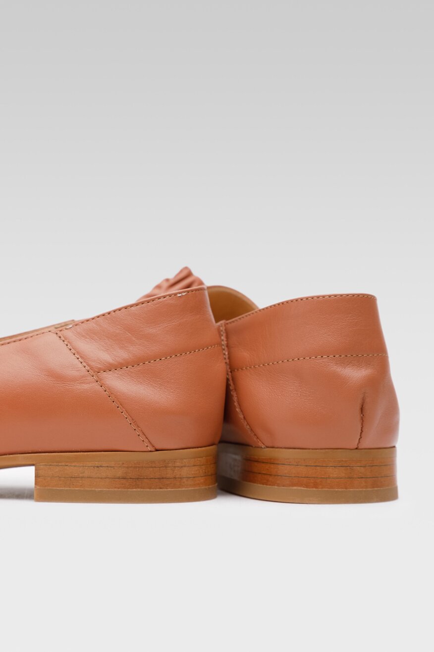 Półbuty Gino Rossi 7311 Camel