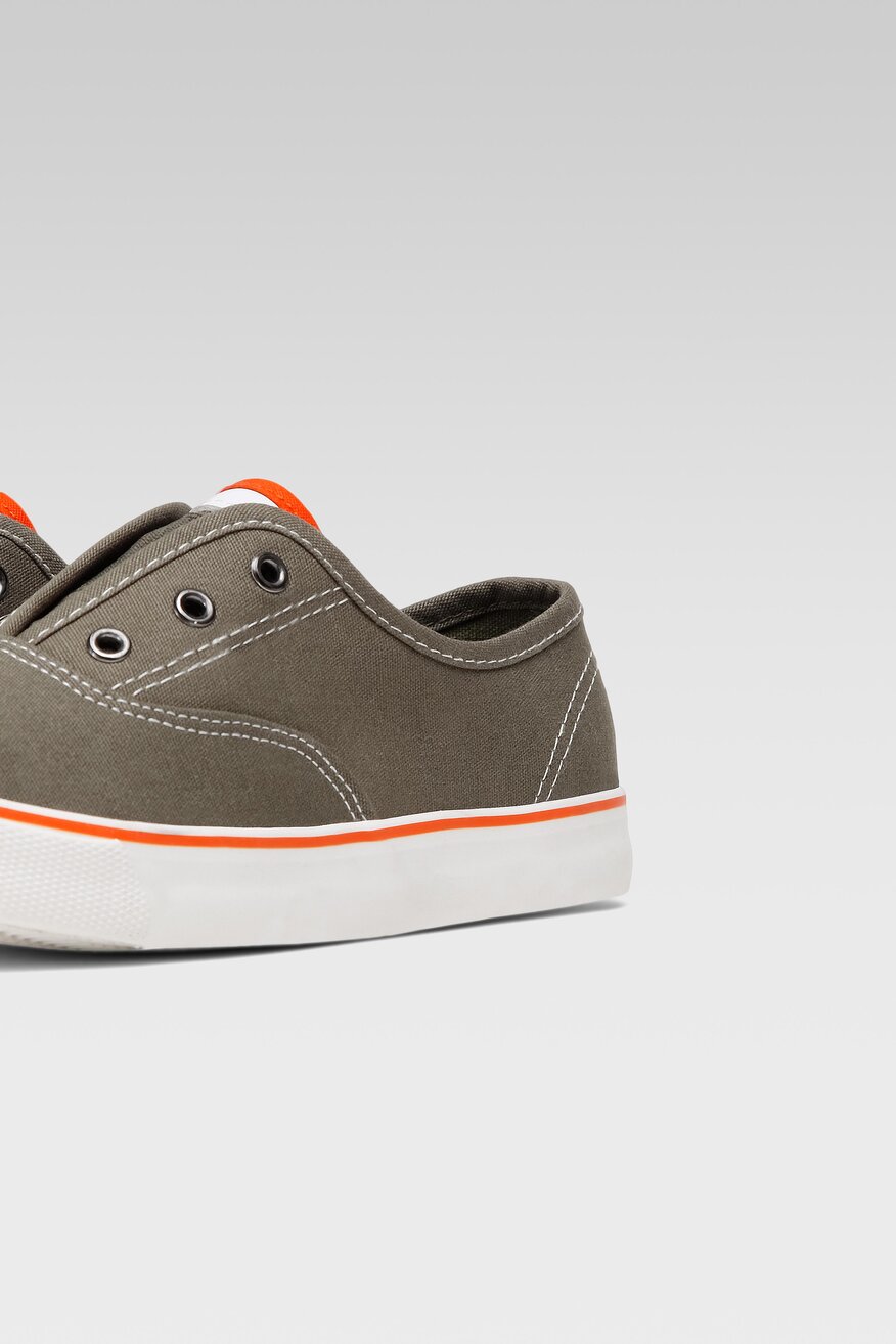 Trampki Action Boy 24061 Khaki