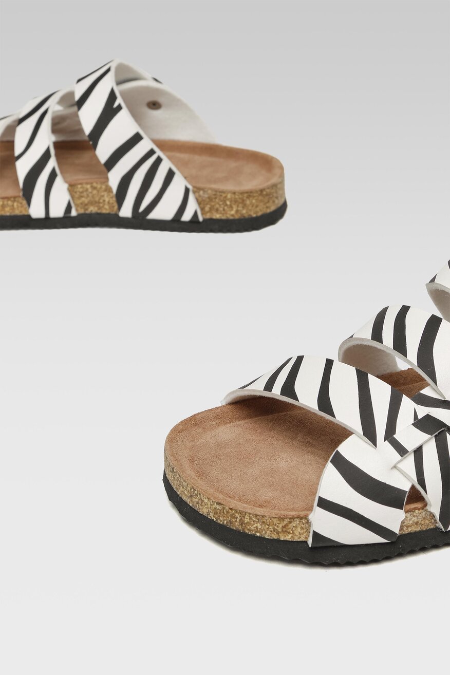 Klapki Nelli Blu AGK21137 Biały