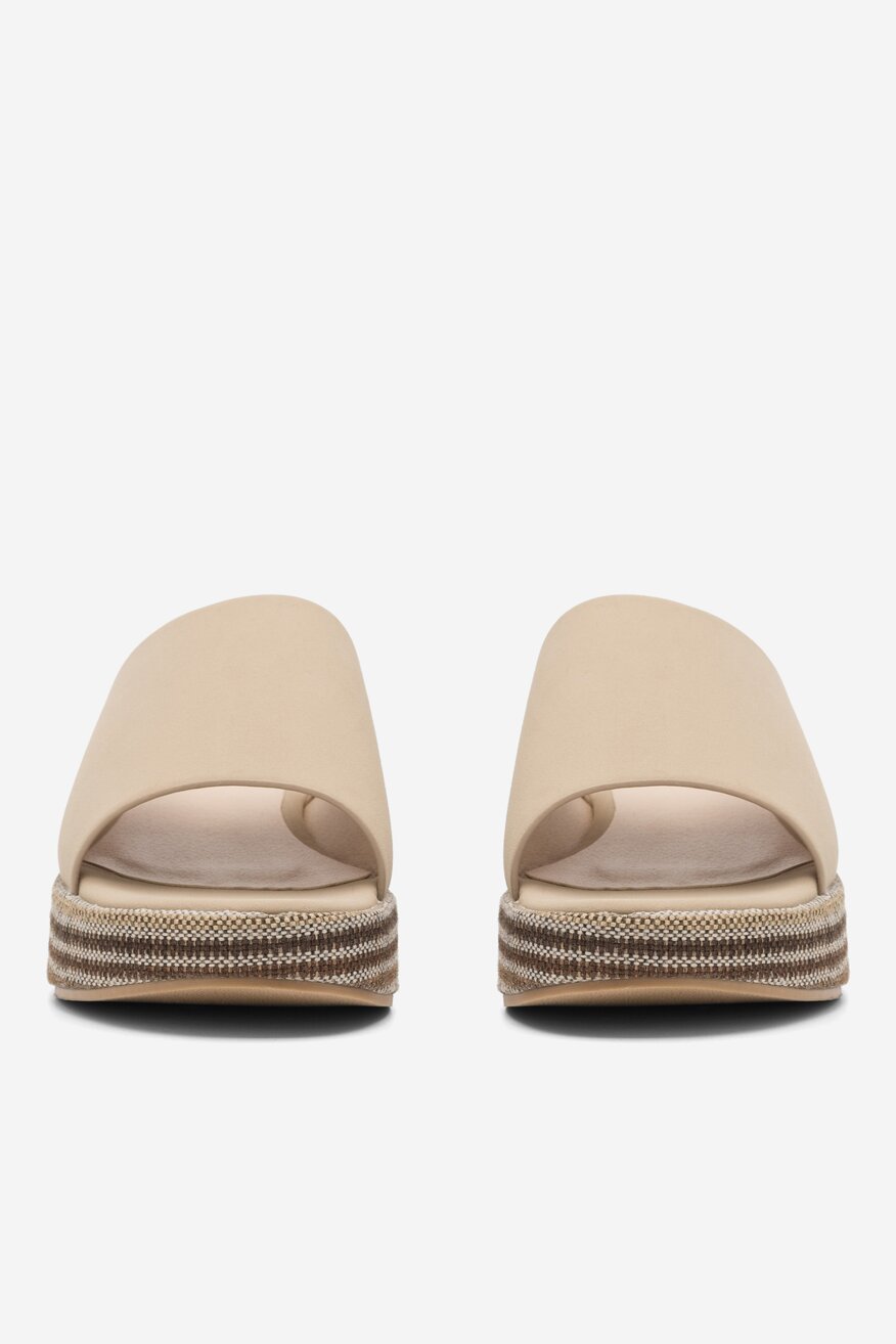 Klapki Clara Barson ALFA WS22127-05 Beżowy