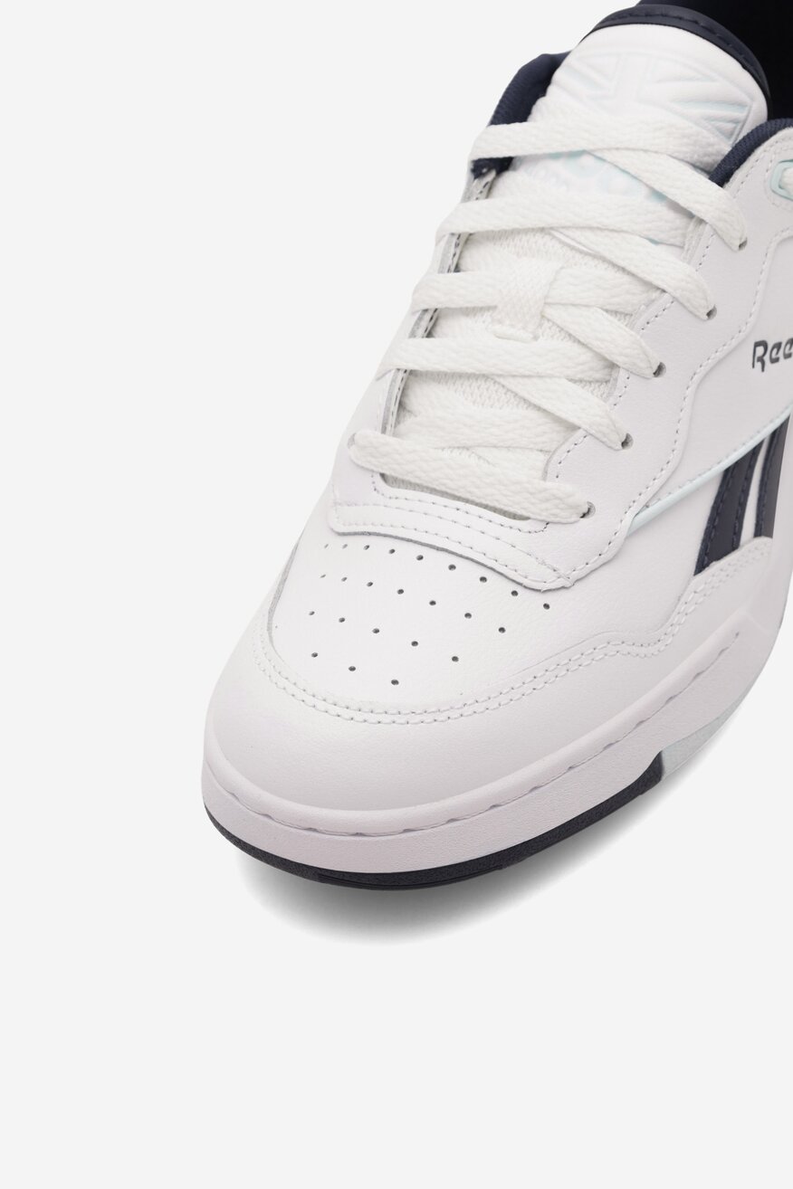 Sneakers Reebok BB 4000 II ID7345-M Biały