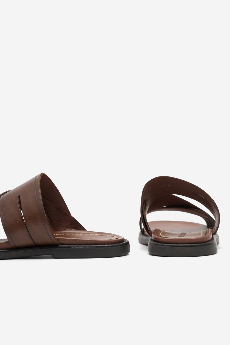 Klapki Gino Rossi MARCELLO-01 MB Brązowy